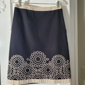 Boden size US 6L, black and tan skirt